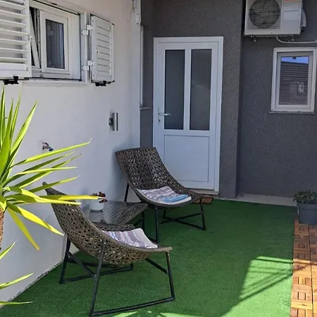 Viktorija Apartman *